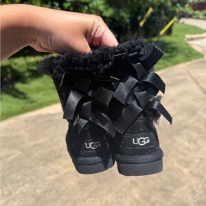 UGG Black Bow Boots - kids size 6!